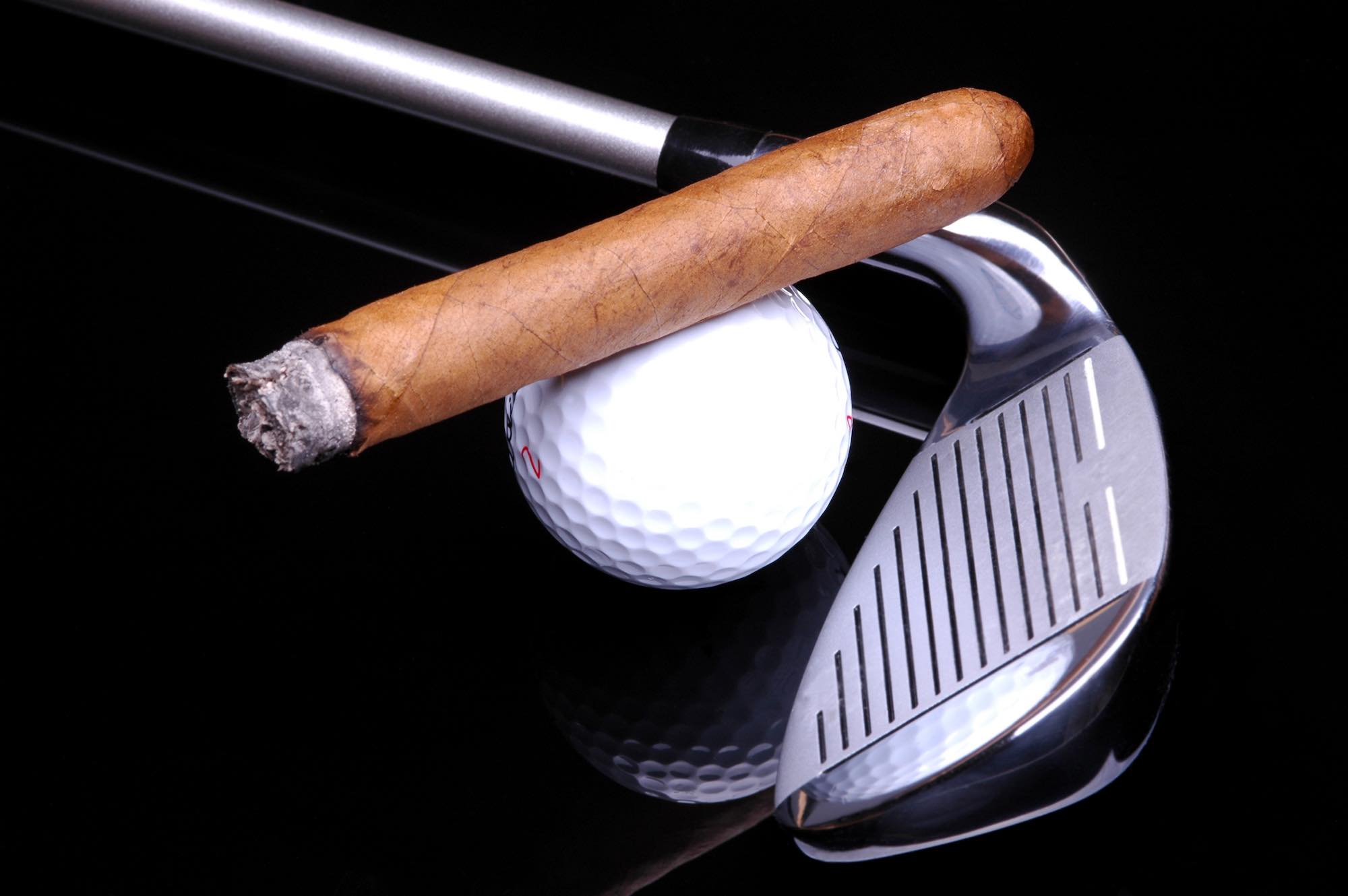 Golf Cigar Accessories for the Enthusiast